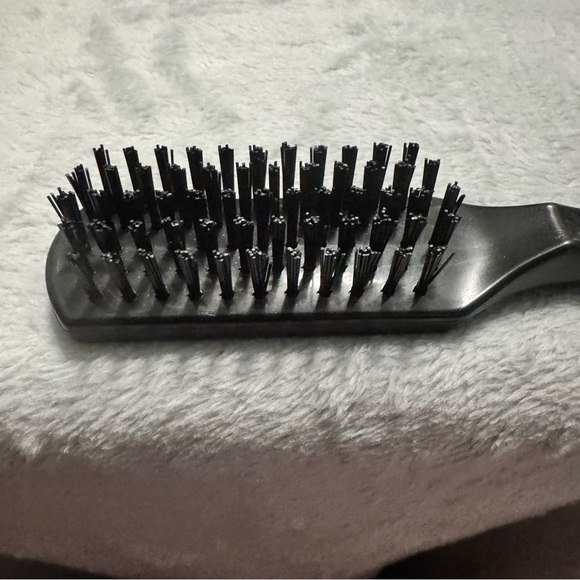 Classic Black Wave Brush for Men | Firm Synthetic Bristles | Vintage Look - Picture 7 of 16